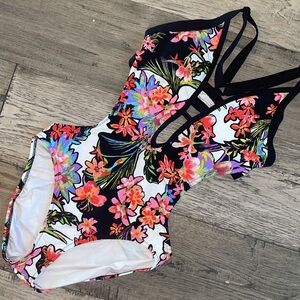 Nanette Lepore One piece bathing suite